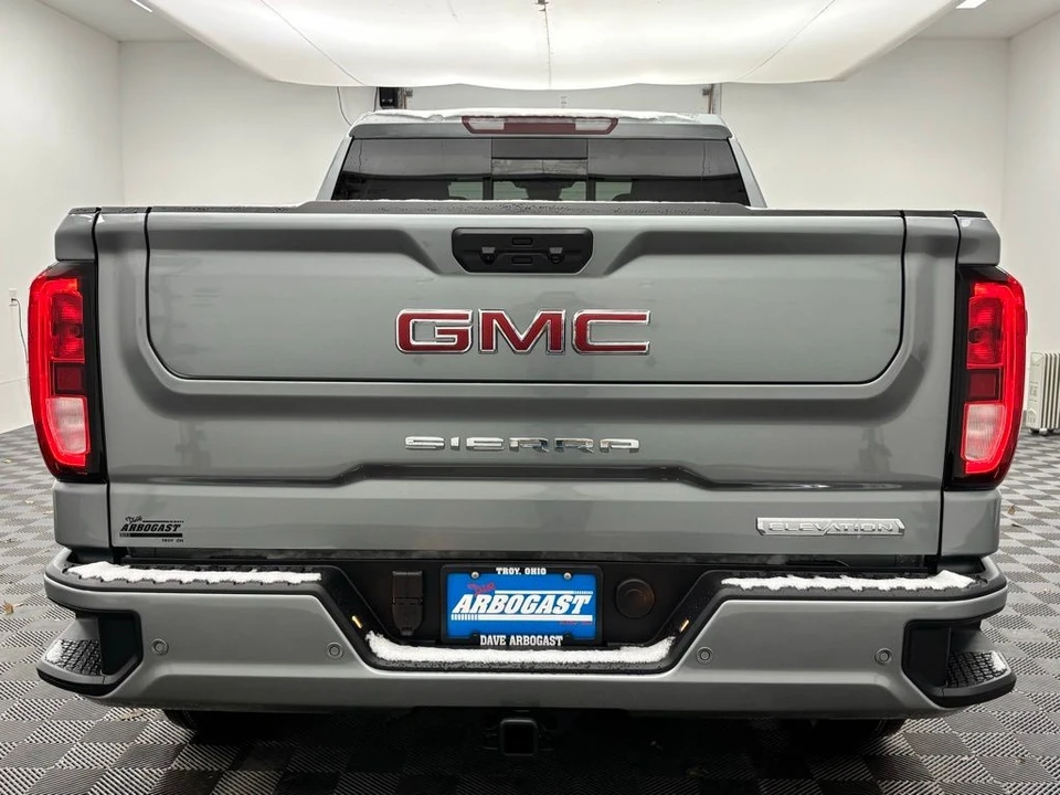 2026 GMC Sierra 5th Gen - Image 8 of 12