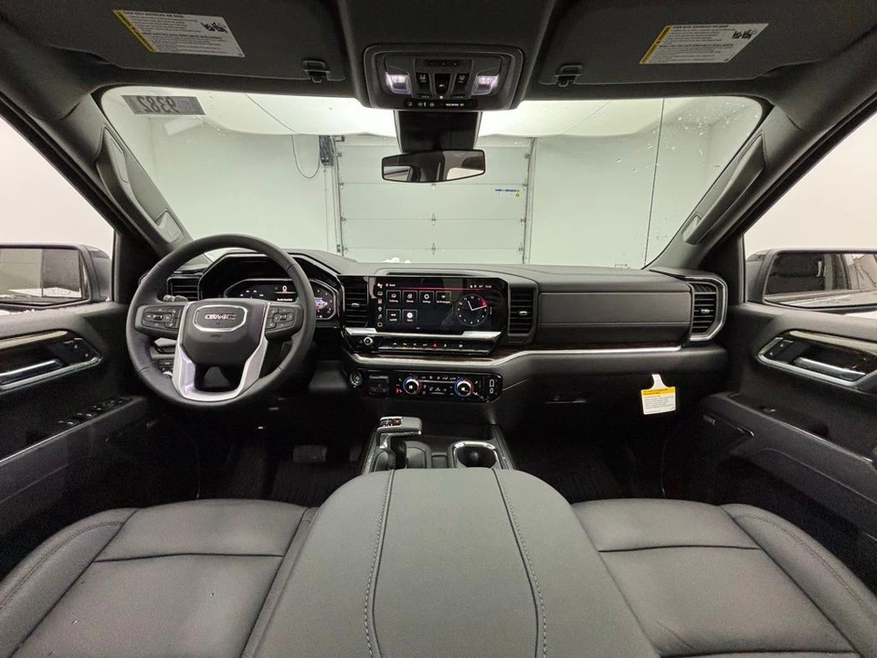 2026 GMC Sierra 5th Gen - Image 2 of 12