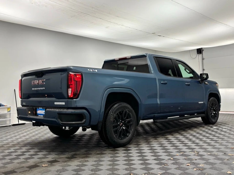 2026 GMC Sierra 5th Gen - Image 7 of 12