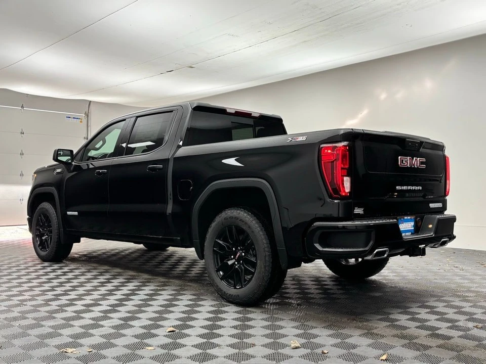 2026 GMC Sierra 5th Gen - Image 9 of 12