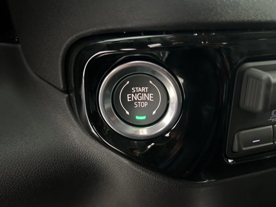 2026 GMC Sierra 5th Gen - Image 16 of 21