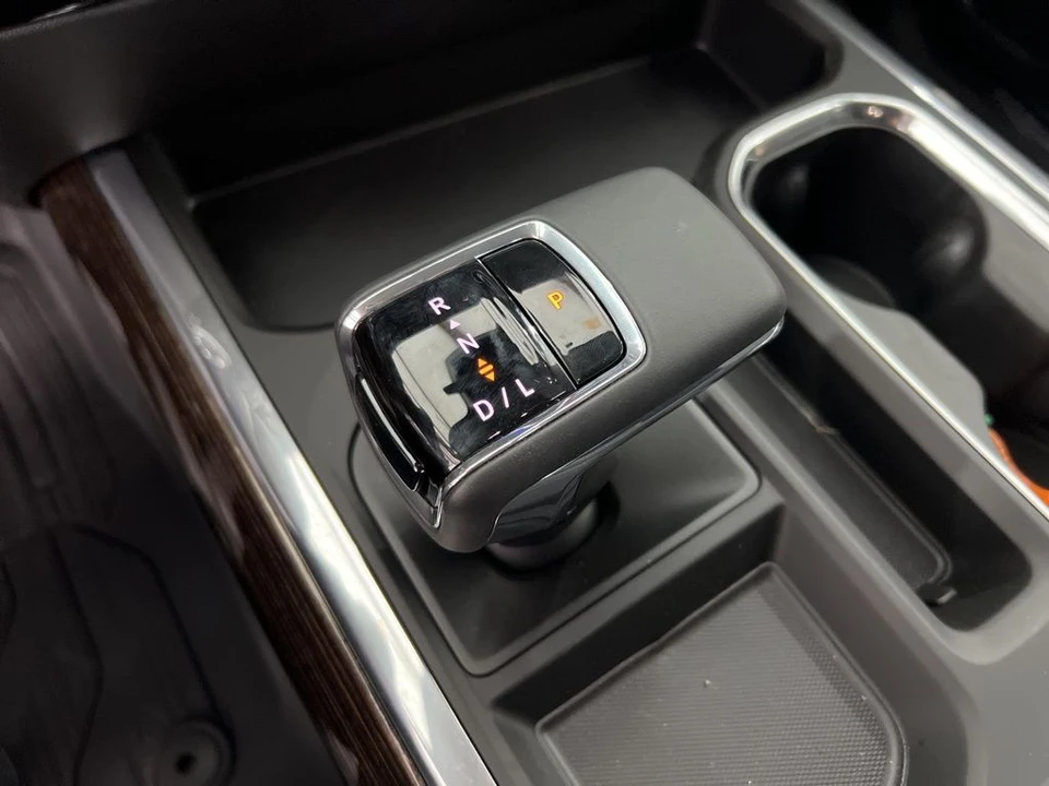 2026 GMC Sierra 5th Gen - Image 15 of 21
