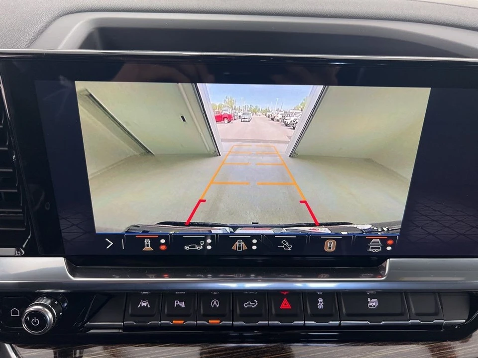 2026 GMC Sierra 5th Gen - Image 14 of 21