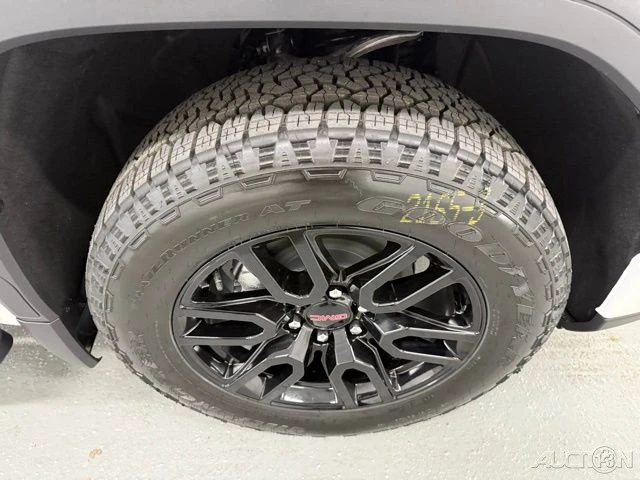 2026 GMC Sierra 5th Gen - Image 4 of 12