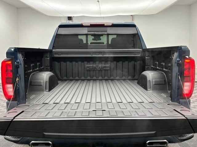 2026 GMC Sierra 5th Gen - Image 8 of 12