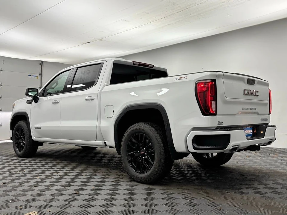 2026 GMC Sierra 5th Gen - Image 9 of 12