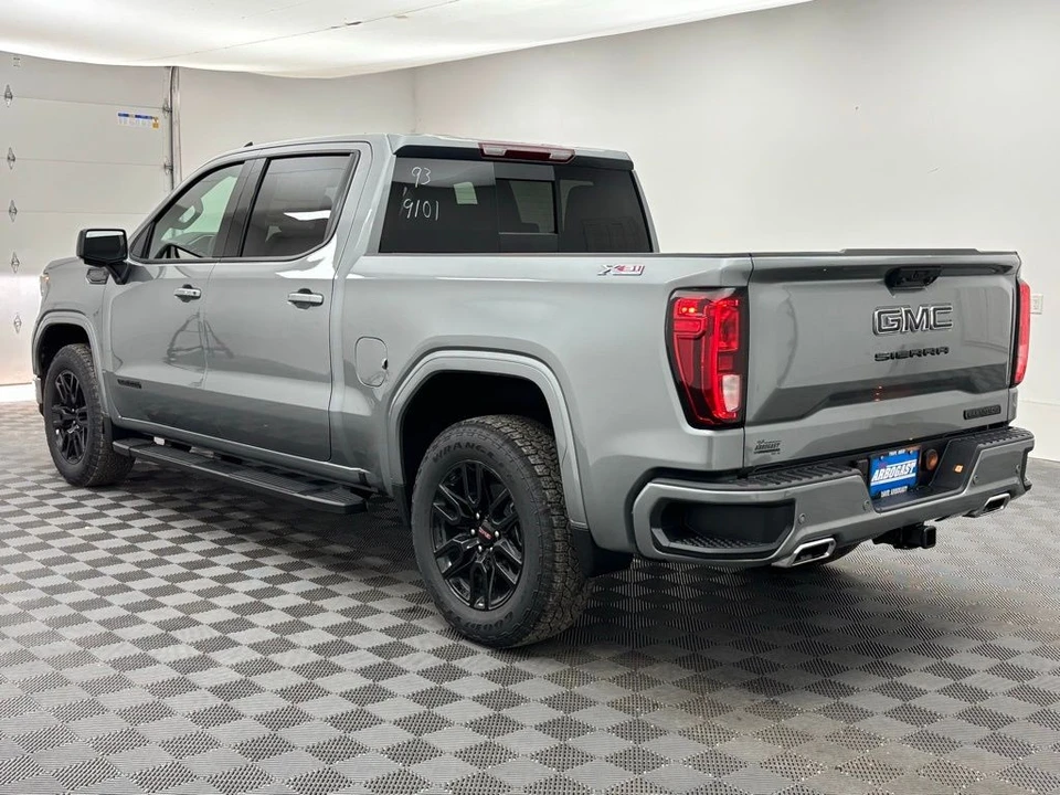 2026 GMC Sierra 5th Gen - Image 11 of 12