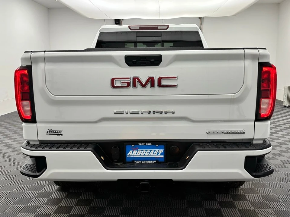 2026 GMC Sierra 5th Gen - Image 7 of 12
