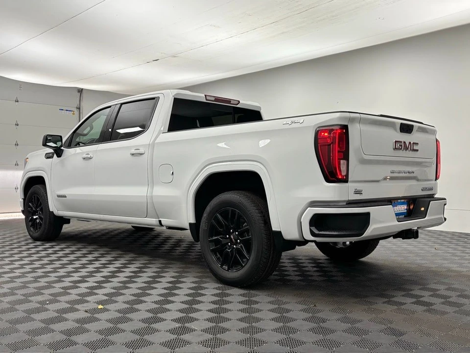 2026 GMC Sierra 5th Gen - Image 9 of 12
