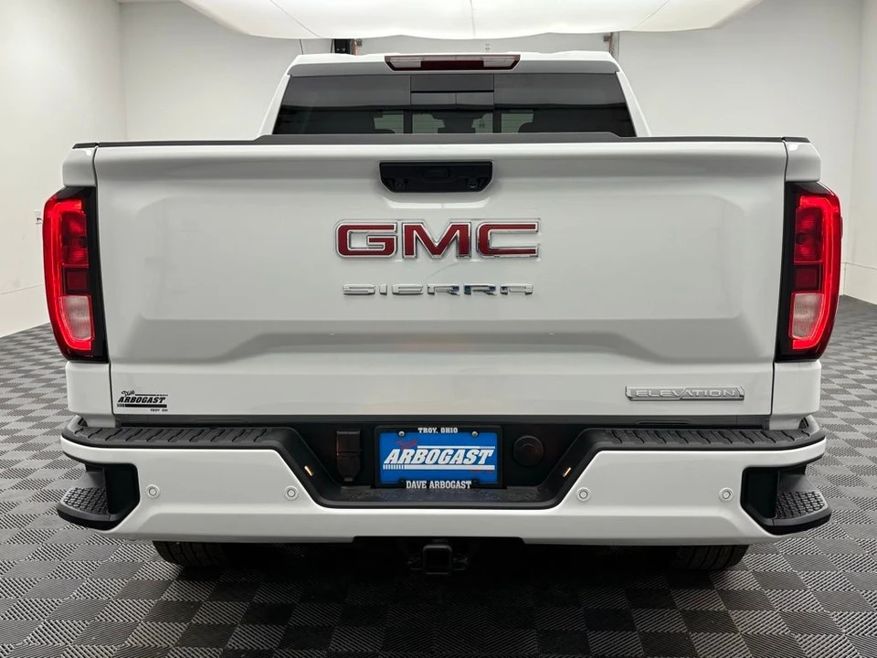 2026 GMC Sierra 5th Gen - Image 8 of 12