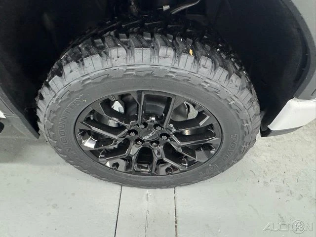 2026 GMC Sierra 5th Gen - Image 6 of 12