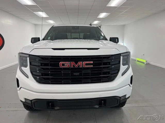 2026 GMC Sierra 5th Gen - Image 2 of 12