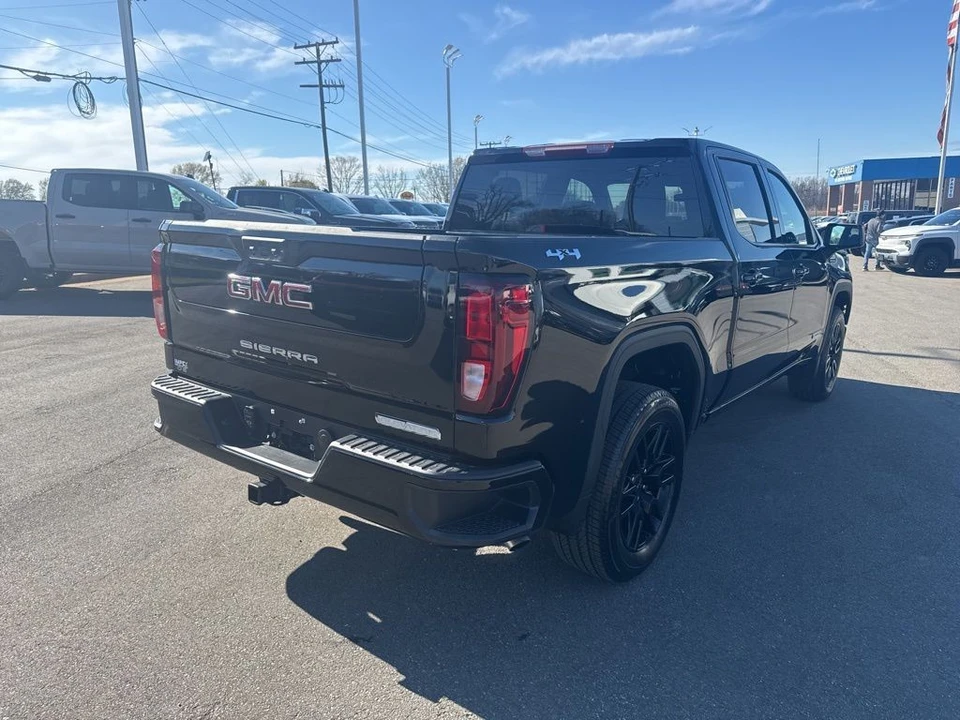 2026 GMC Sierra 5th Gen - Image 5 of 21