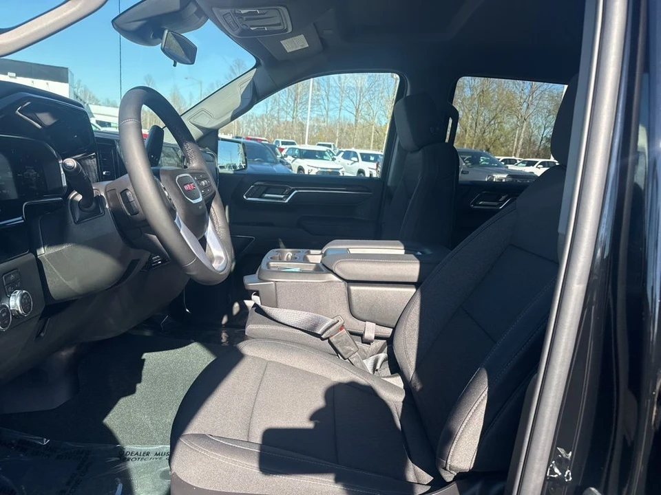 2026 GMC Sierra 5th Gen - Image 9 of 21