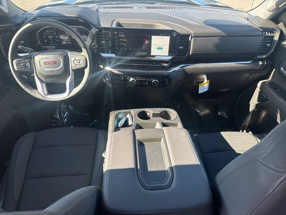 2026 GMC Sierra 5th Gen - Image 14 of 21
