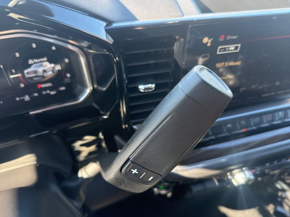2026 GMC Sierra 5th Gen - Image 18 of 21