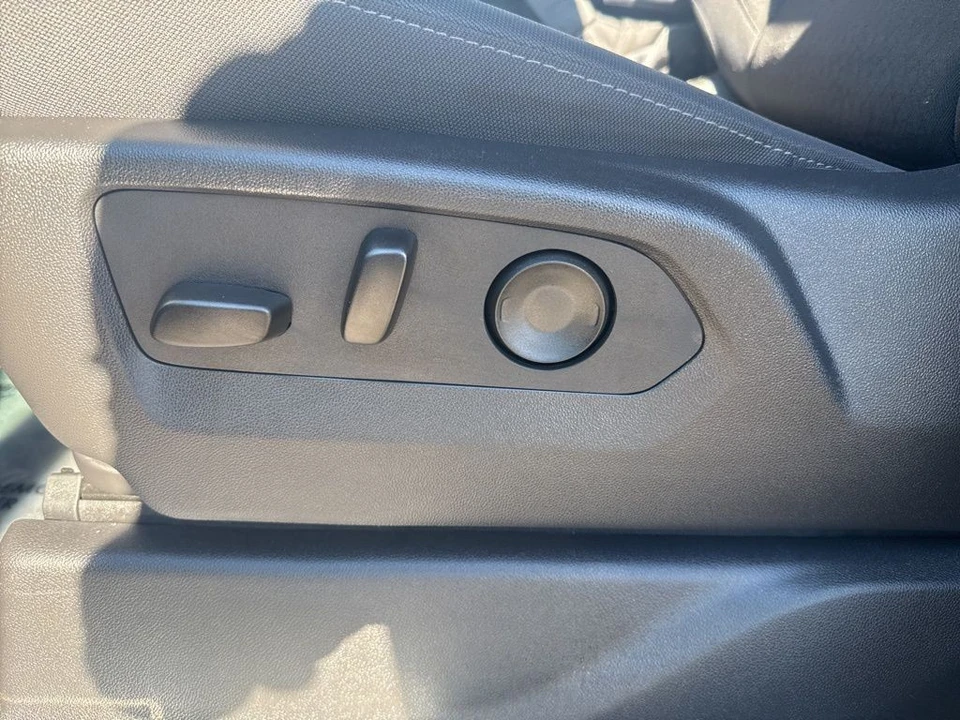 2026 GMC Sierra 5th Gen - Image 10 of 21