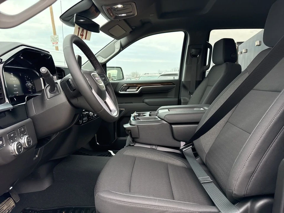 2026 GMC Sierra 5th Gen - Image 5 of 7