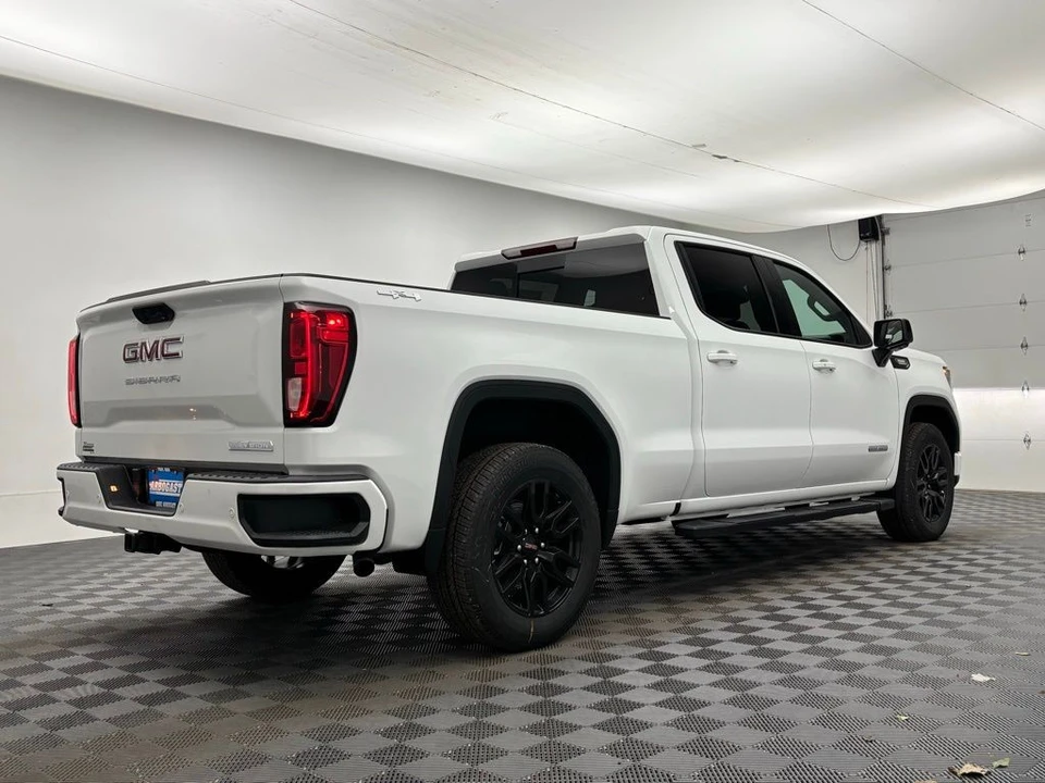 2026 GMC Sierra 5th Gen - Image 7 of 12