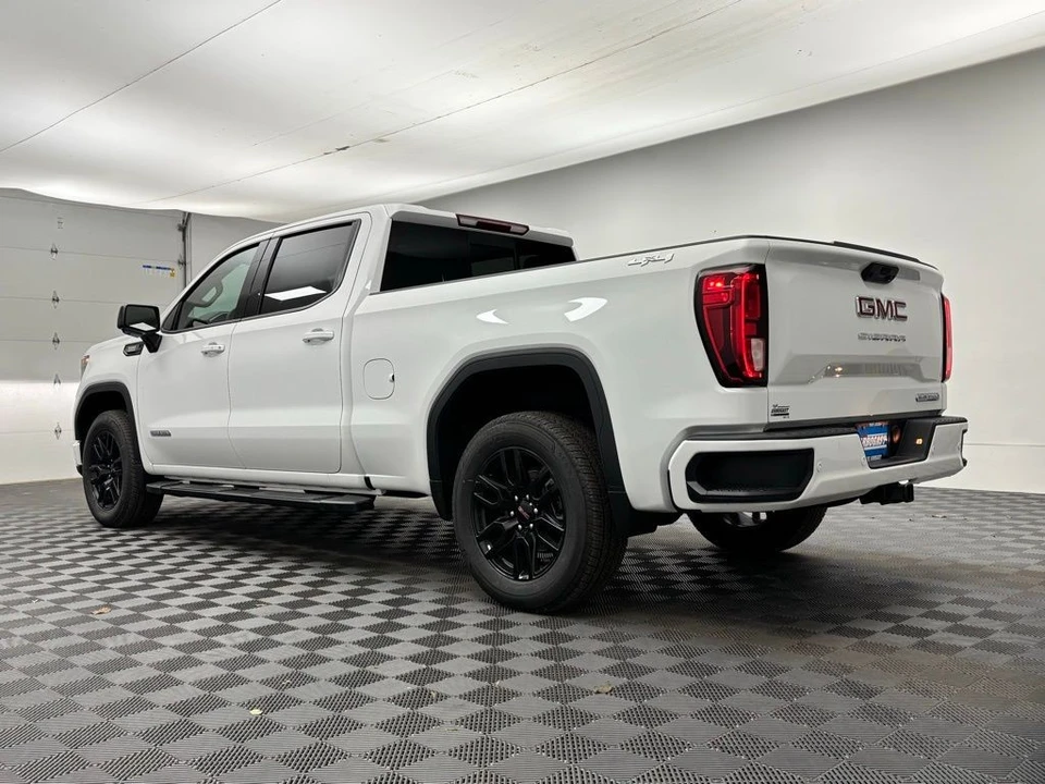 2026 GMC Sierra 5th Gen - Image 10 of 12