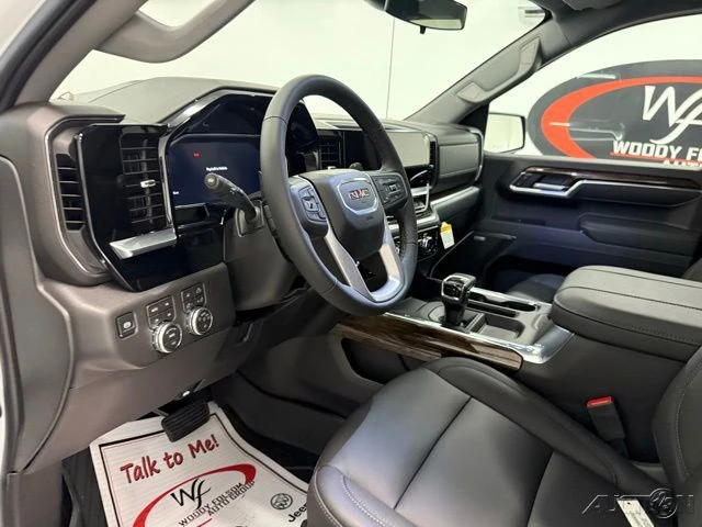 2026 GMC Sierra 5th Gen - Image 12 of 21