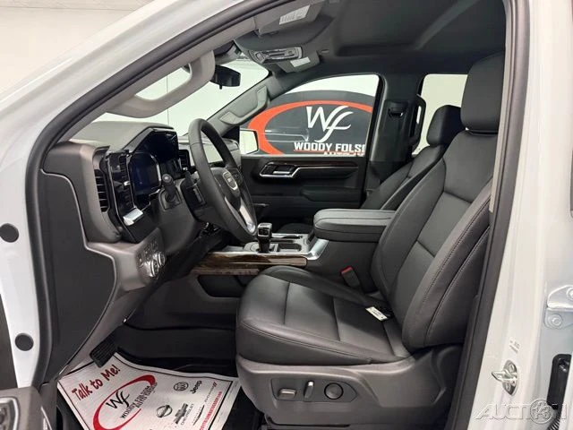 2026 GMC Sierra 5th Gen - Image 9 of 21