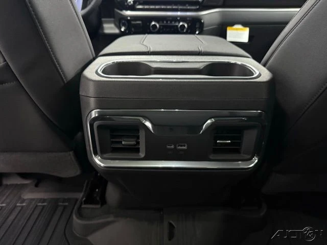 2026 GMC Sierra 5th Gen - Image 17 of 21