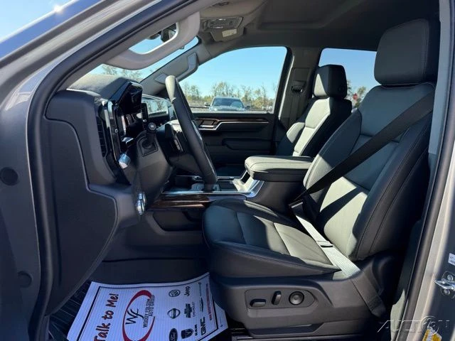 2026 GMC Sierra 5th Gen - Image 11 of 21