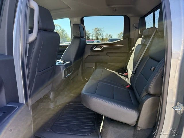 2026 GMC Sierra 5th Gen - Image 16 of 21