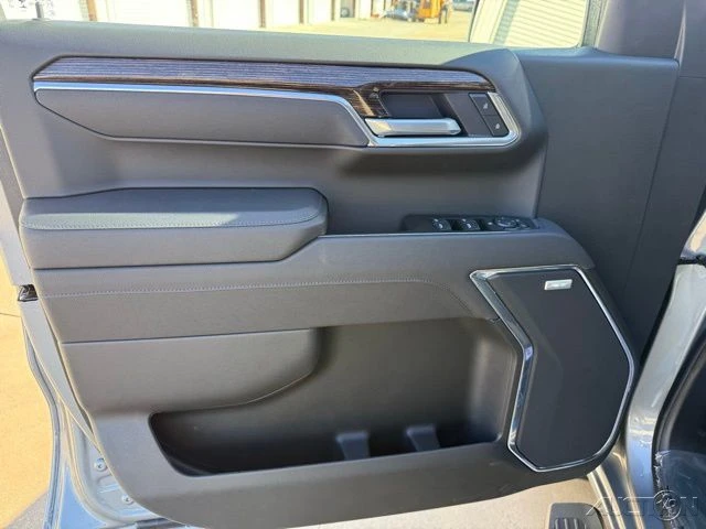 2026 GMC Sierra 5th Gen - Image 13 of 21