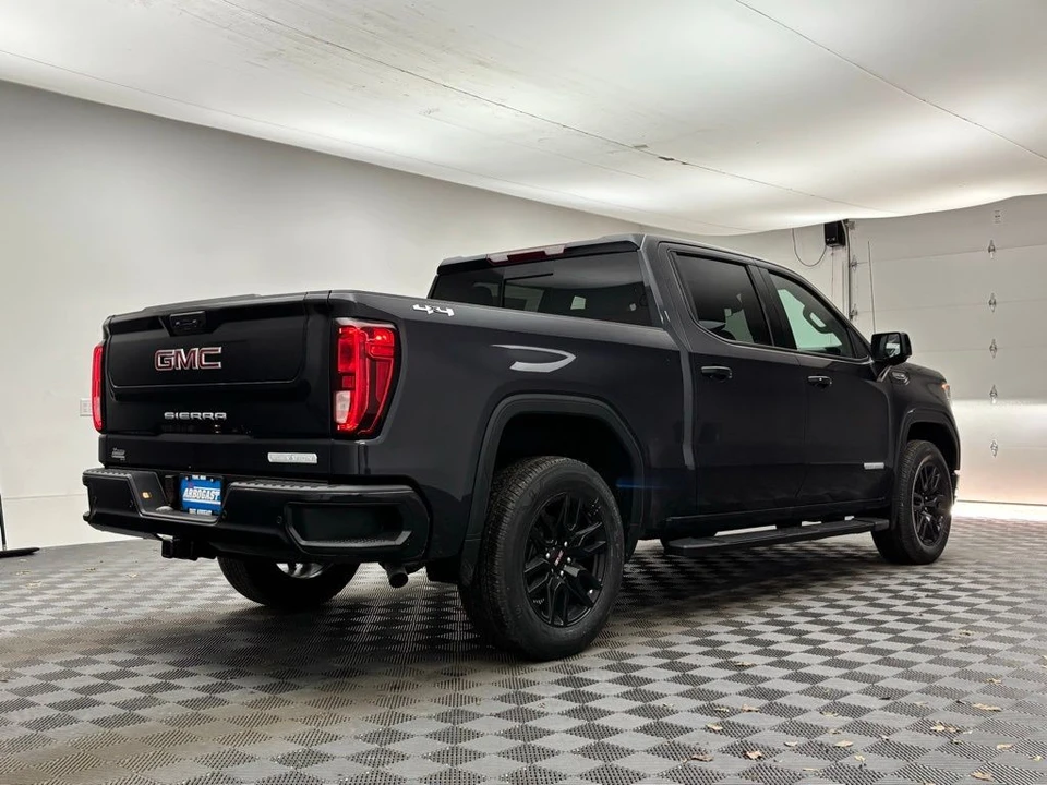 2026 GMC Sierra 5th Gen - Image 7 of 12