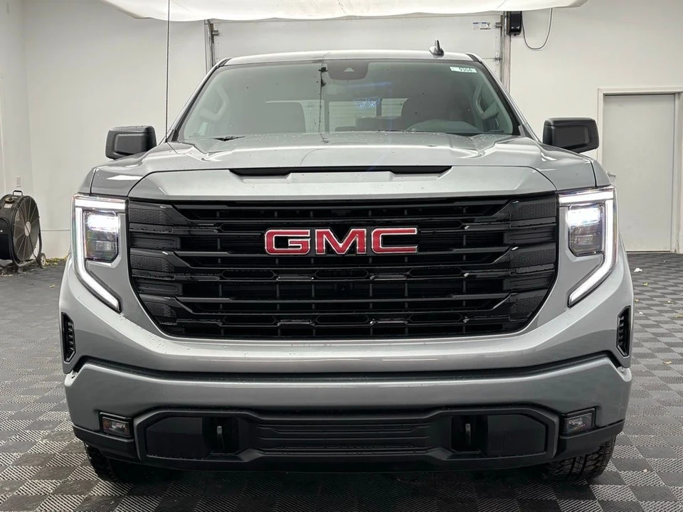 2026 GMC Sierra 5th Gen - Image 11 of 12