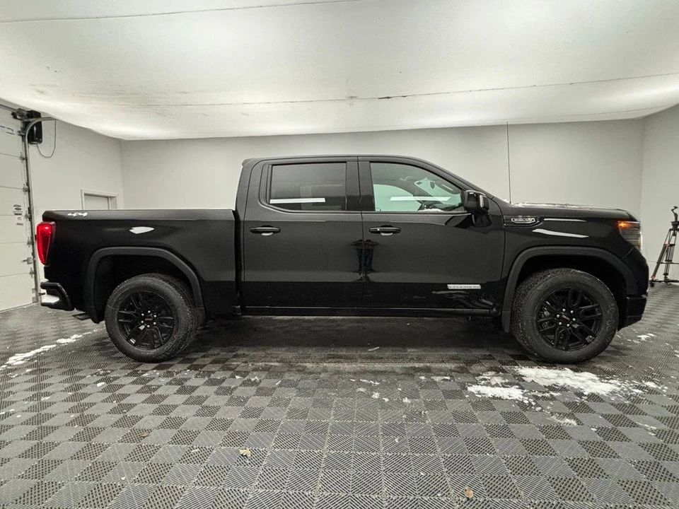 2026 GMC Sierra 5th Gen - Image 5 of 12
