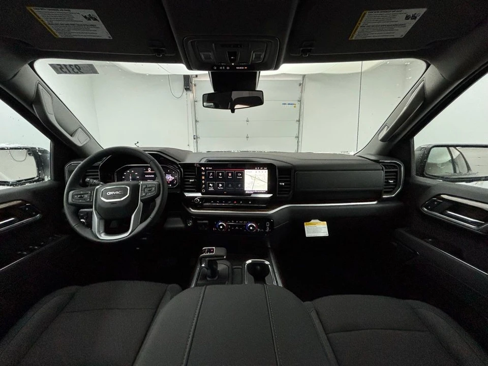 2026 GMC Sierra 5th Gen - Image 2 of 12