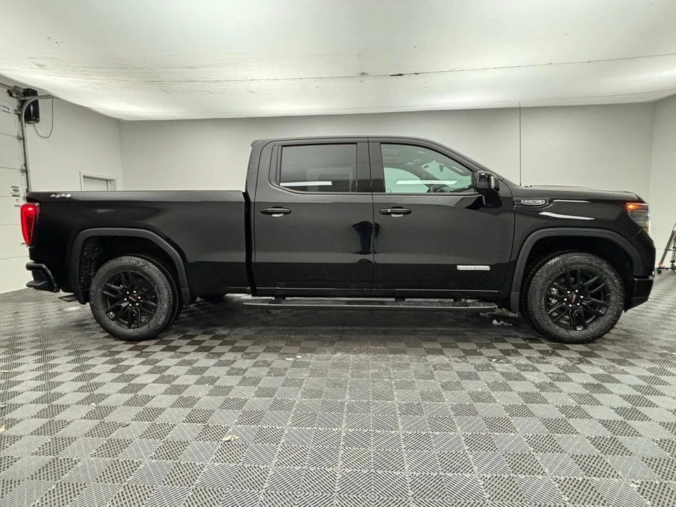 2026 GMC Sierra 5th Gen - Image 6 of 12