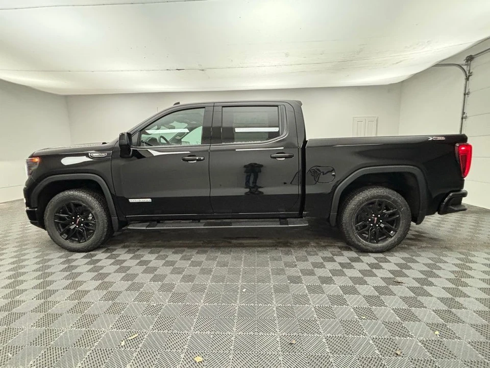 2026 GMC Sierra 5th Gen - Image 11 of 12