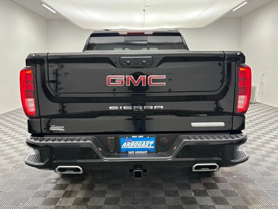 2026 GMC Sierra 5th Gen - Image 8 of 12