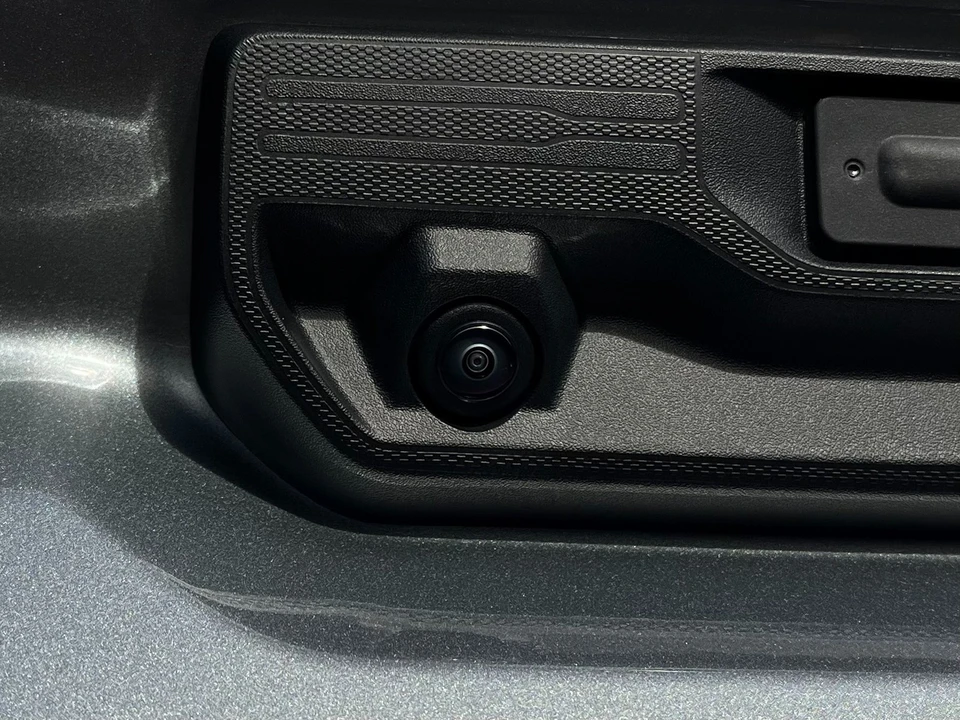 2026 GMC Sierra 5th Gen - Image 10 of 12