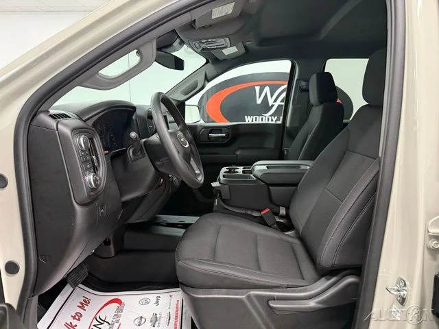 2026 GMC Sierra 5th Gen - Image 9 of 12