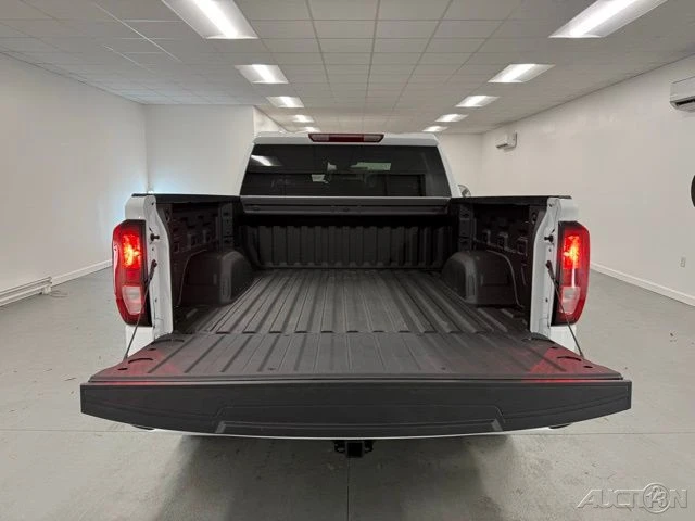 2026 GMC Sierra 5th Gen - Image 8 of 12