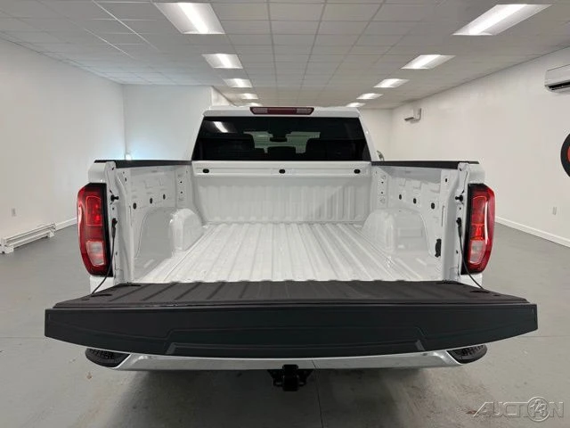 2026 GMC Sierra 5th Gen - Image 8 of 21