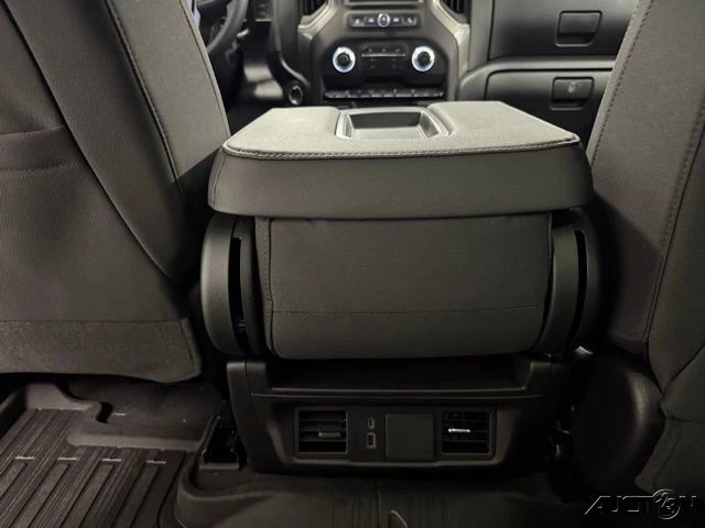 2026 GMC Sierra 5th Gen - Image 16 of 21