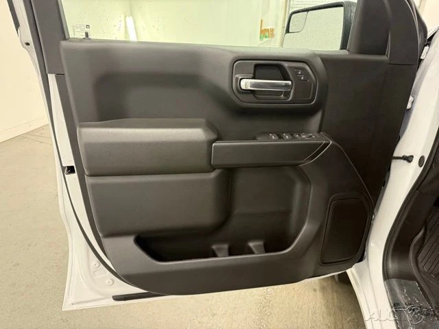2026 GMC Sierra 5th Gen - Image 12 of 20