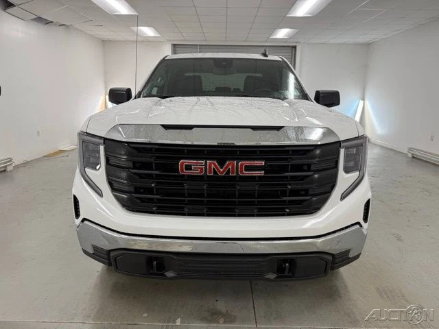2026 GMC Sierra 5th Gen - Image 2 of 20