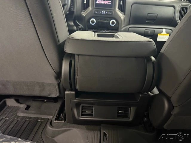2026 GMC Sierra 5th Gen - Image 15 of 20