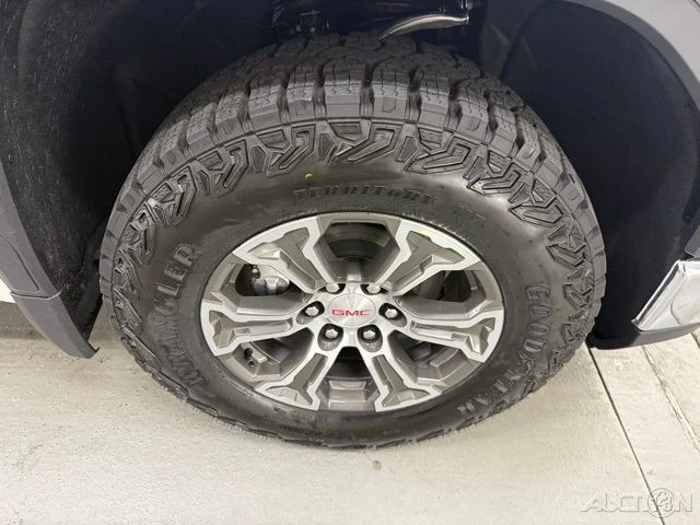 2026 GMC Sierra 5th Gen - Image 4 of 20