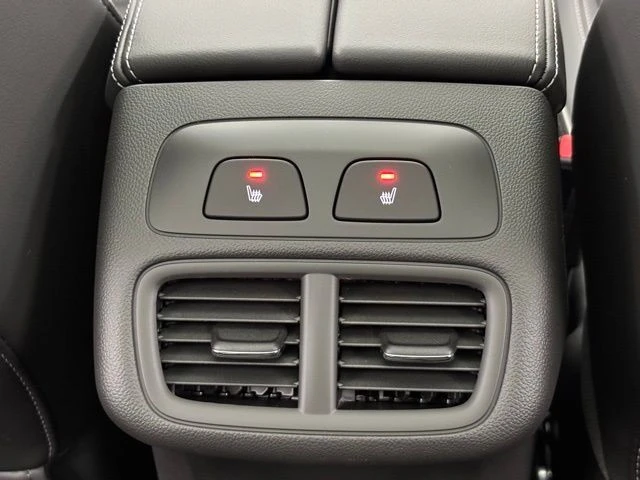 2026 GMC Sierra 5th Gen - Image 7 of 12