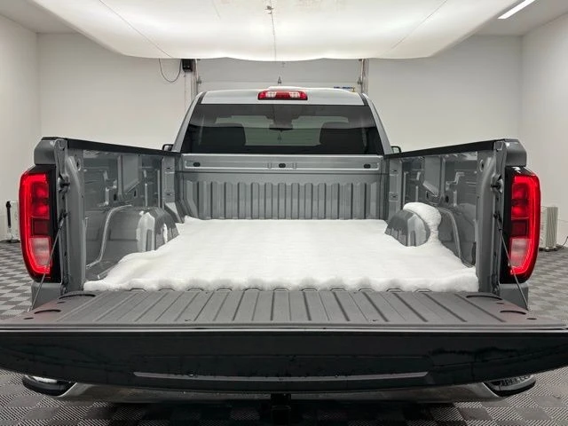 2026 GMC Sierra 5th Gen - Image 8 of 12