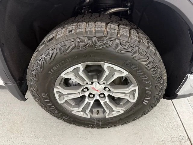 2026 GMC Sierra 5th Gen - Image 4 of 20