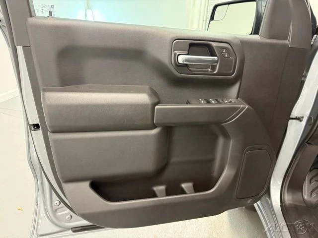 2026 GMC Sierra 5th Gen - Image 13 of 21